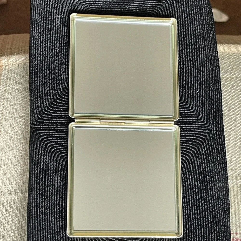 Joan Rivers Goldtone Bee Purse Travel Mirror Compact w/‎ Black Velvet Case 3